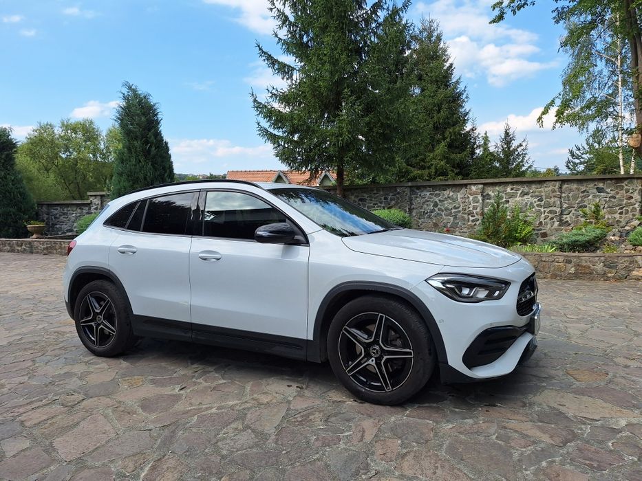 Mercedes Benz GLA 220 D 4MATIC AMG