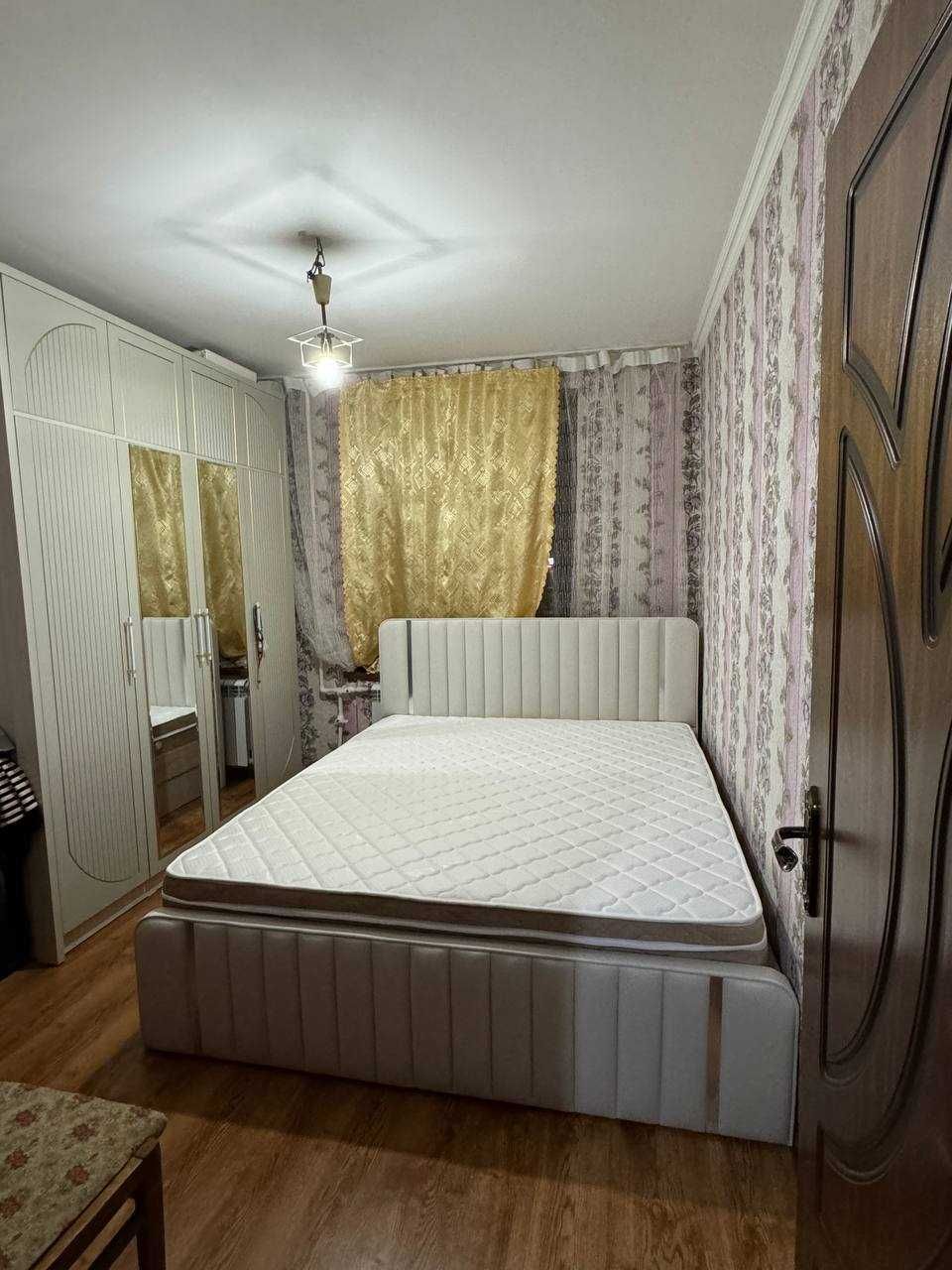 Продаю новую двуспальную кровать с матрасом 180×200