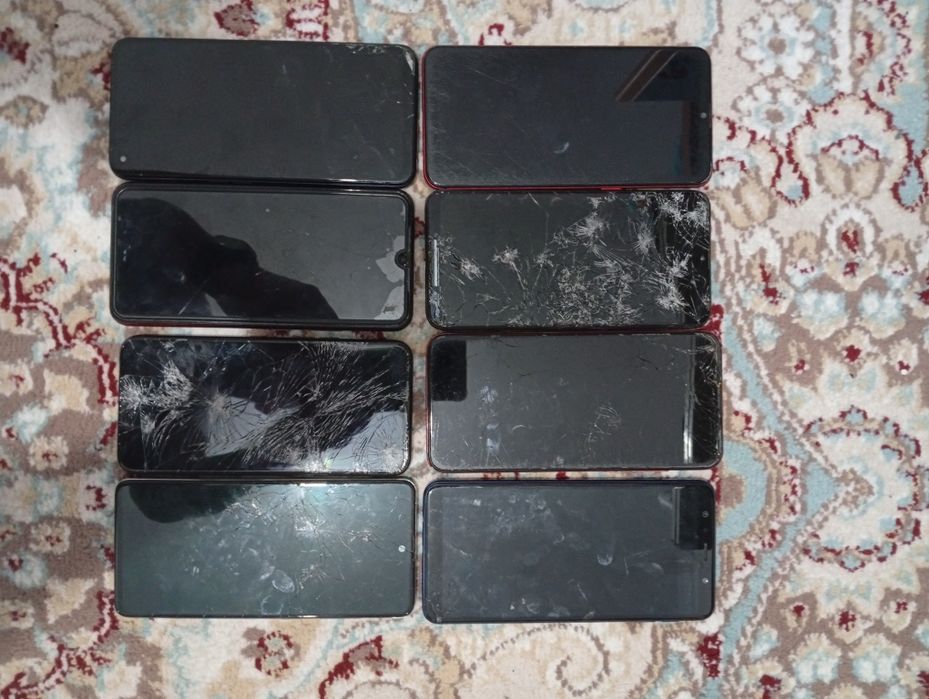 Продам  телефоны