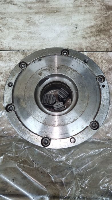 Продамт токарный патрон, 3х кулачковый D250