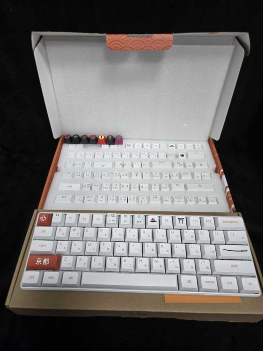 Tastatură mecanică Qwertykey Kyoto