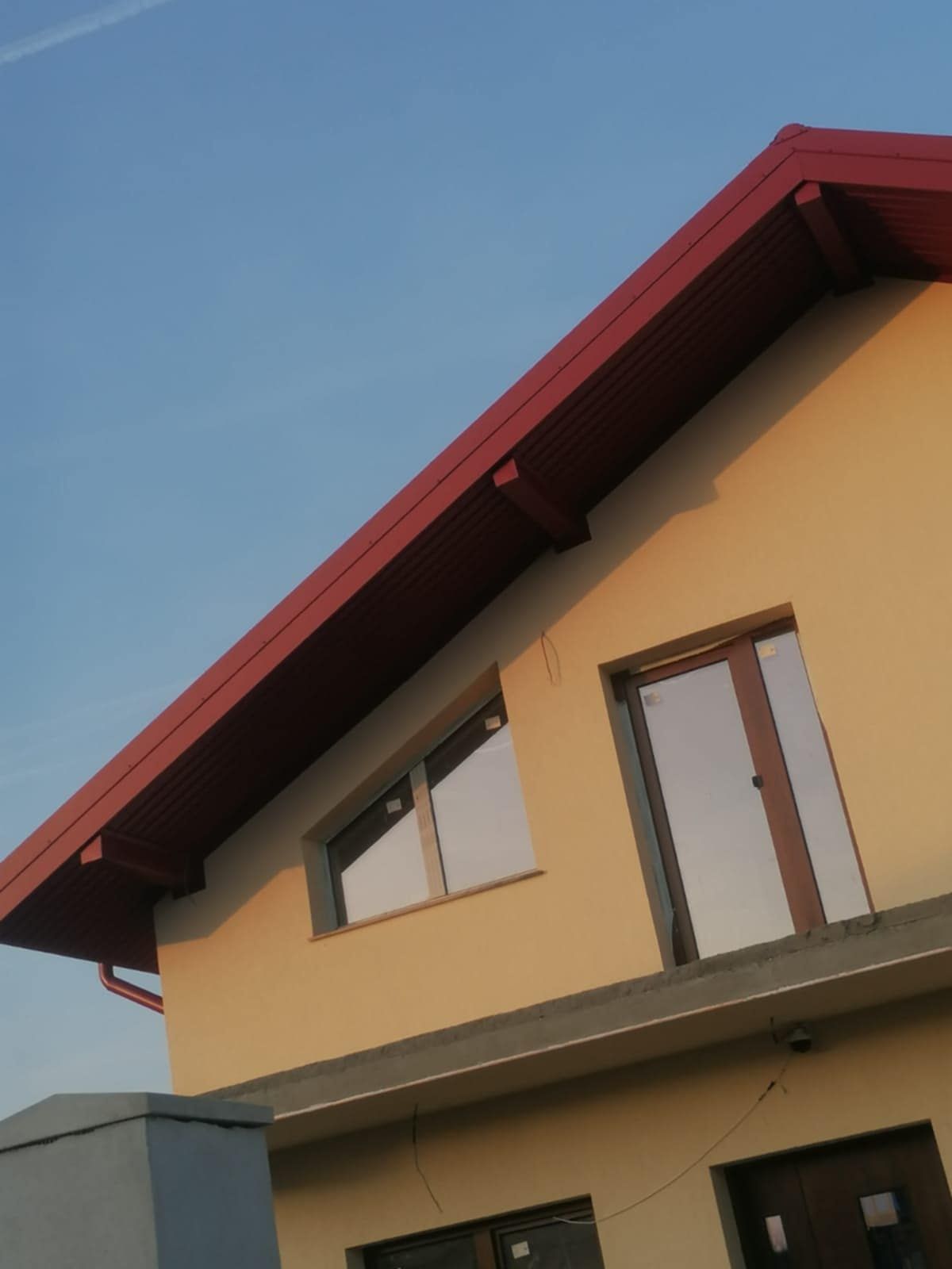 Tigla metalica jgheaburi reparatii terase dulgherii mansardari