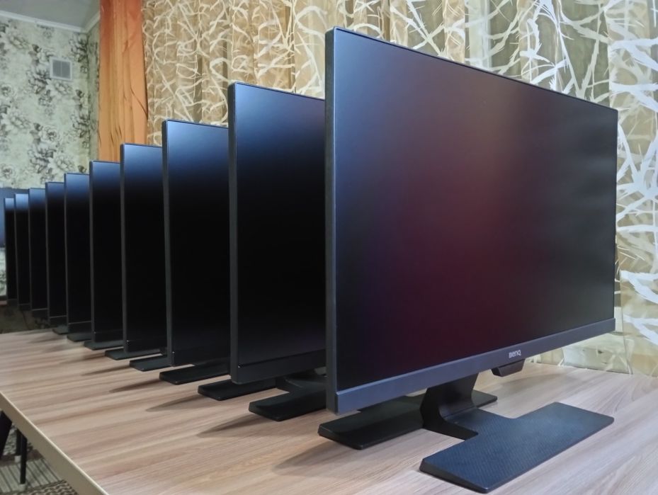 BenQ 24" IPS 12 шт.