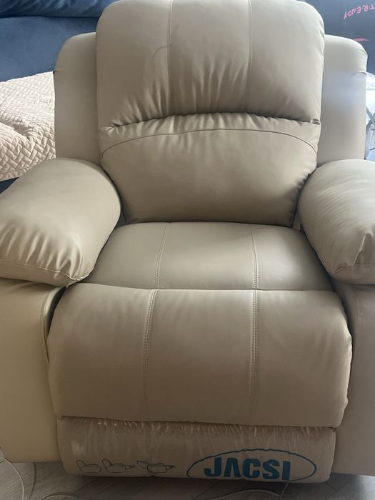 Продам кресло реклайнер