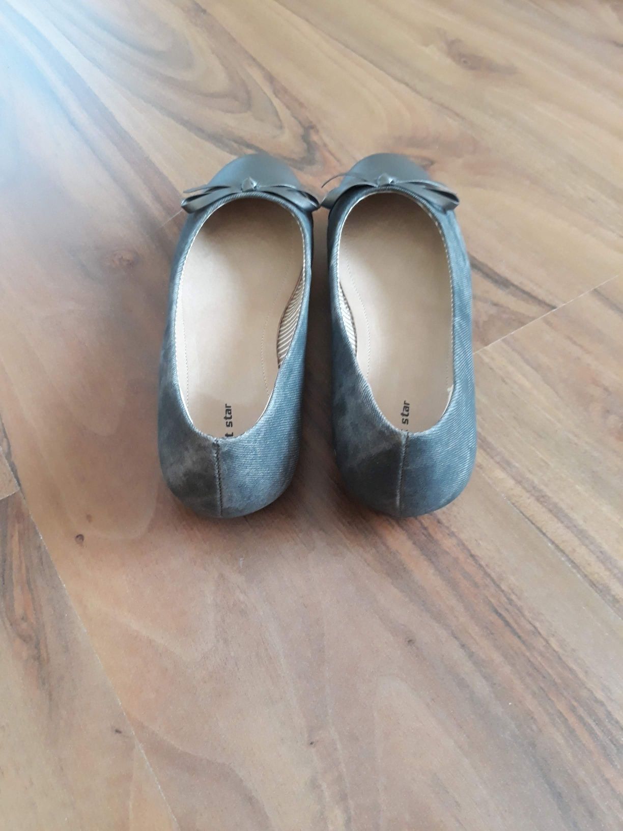 Чисто нови сиви ежедневни обувки-36 номер