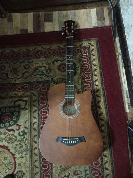 Акустическая гитара Kabat с чехлом