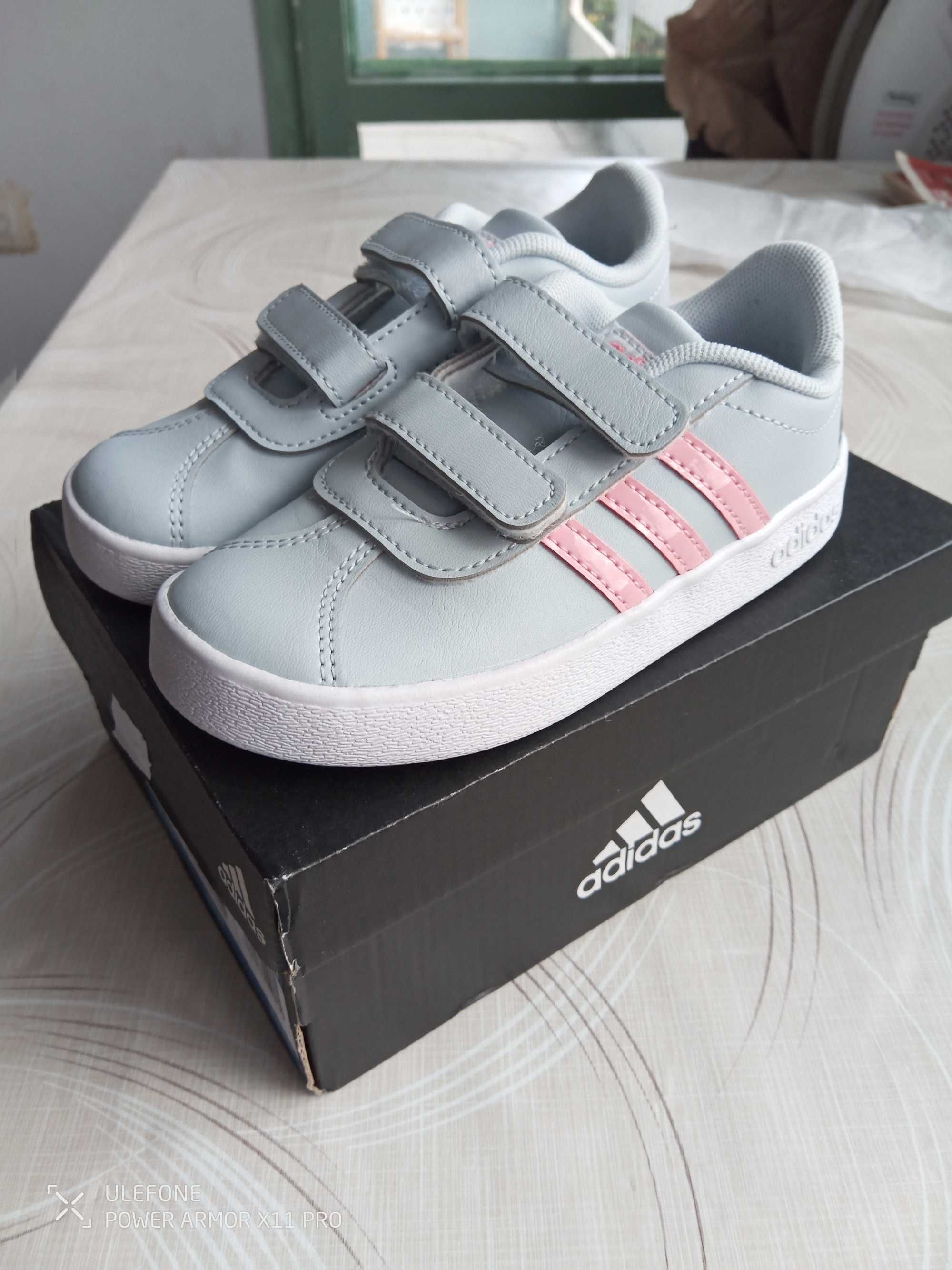 Нови Adidas VL Court 2.0 номер
 25 1/2