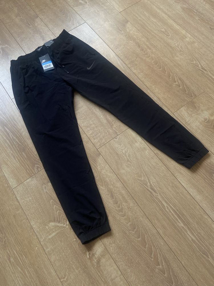 Pantaloni Trening Nike marimea M