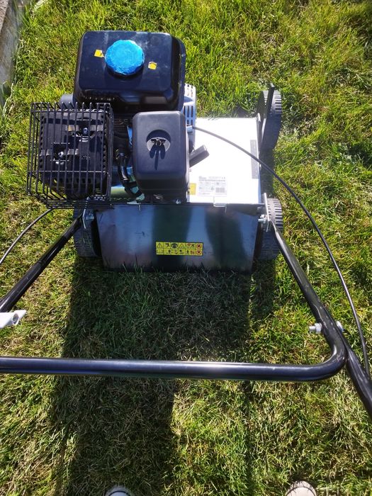 Gardener четиритактов бензинов аератор /вертикулатор