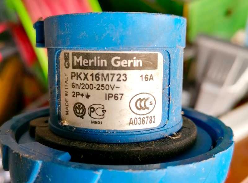 Cablu industrial prelungitor, stecher si prize Gewiss si Merlin Gerin