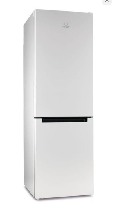 Продам холодильник "Indesit"