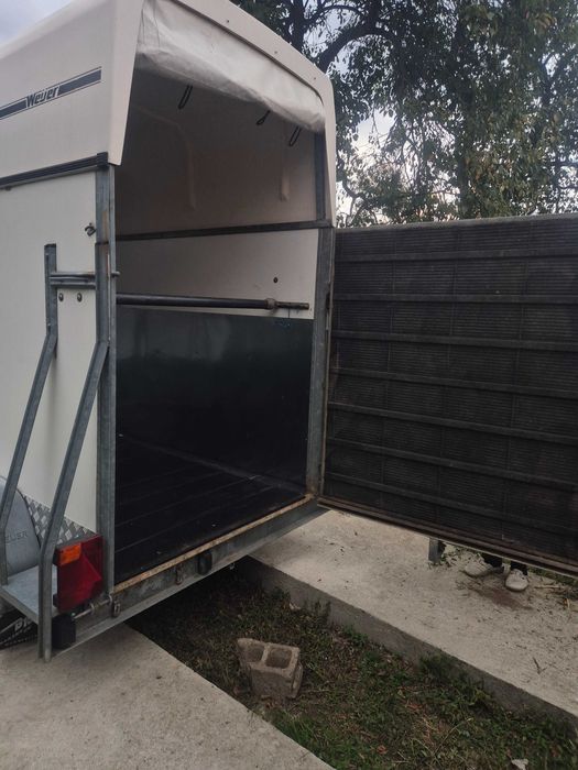 Remorca de cai de vanzare