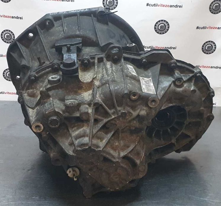 Cutie viteze manuala 6 trepte Renault Trafic 2.0 PF6 010  PF6010