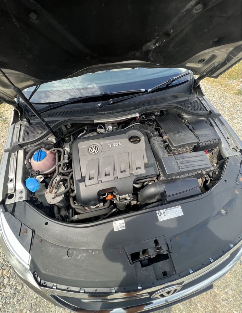 Dezmembrez Volkswagen VW Passat CC 2012 2.0 TDI 140 cp cod motor CFFB