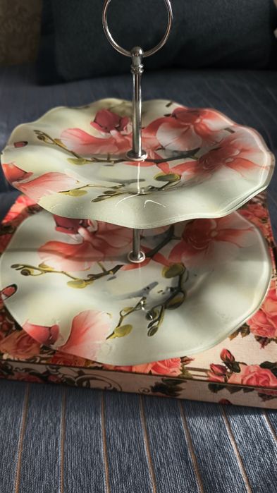 Конфетница двухуровневая