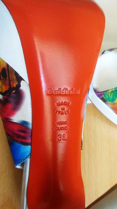 Baldinini оригинални дамски обувки размер 38 Сандали Балдинини