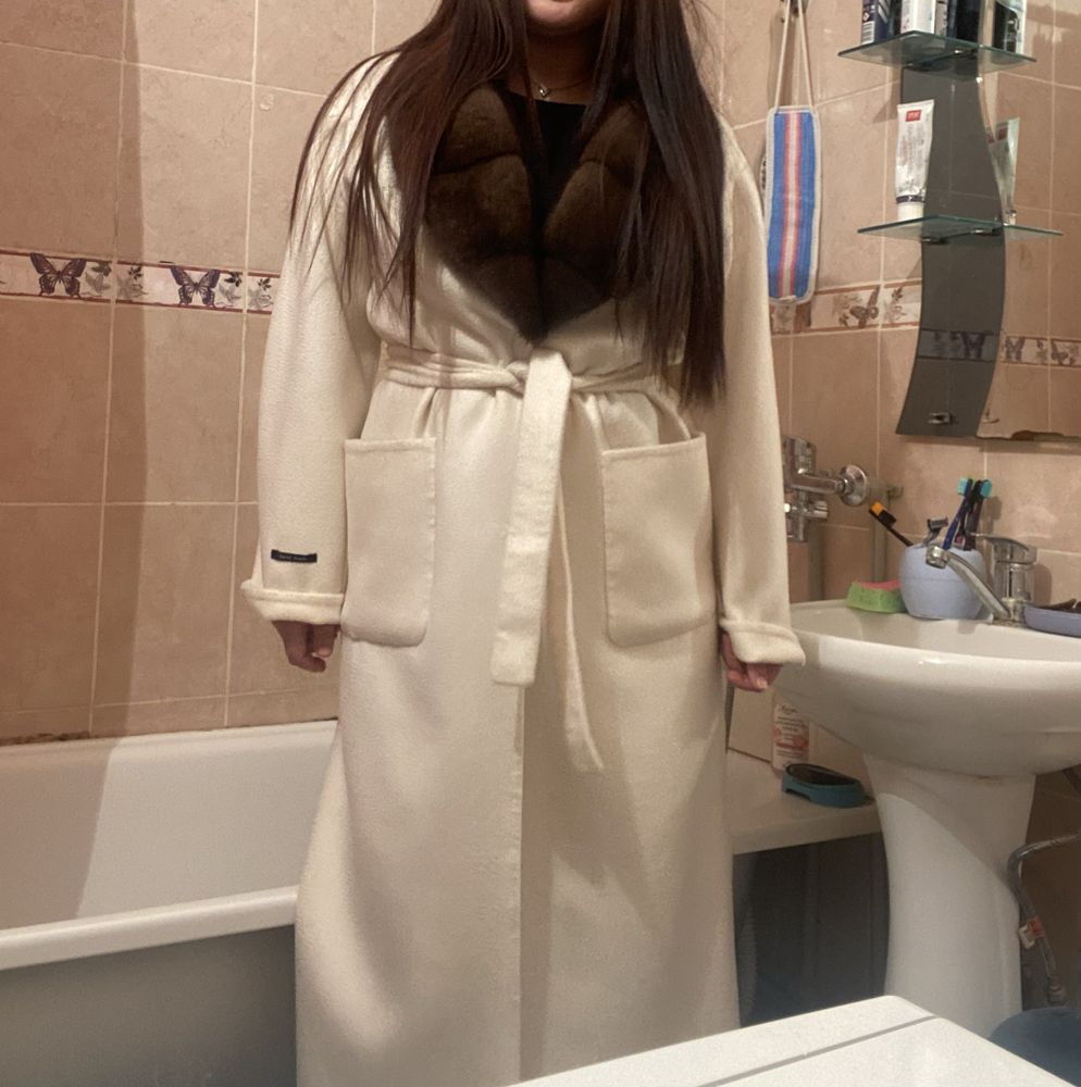 Продам срочно пальто
