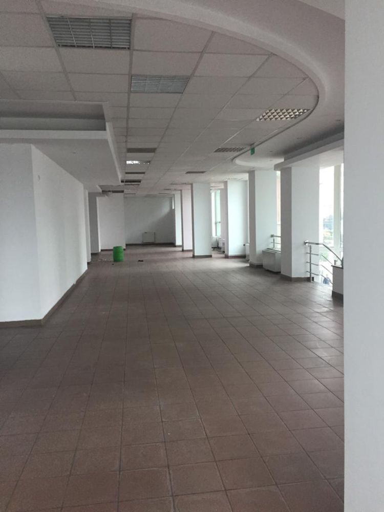 inchiriere,vanzare.340mp  spatiu comercial ultracentral Targu jiu