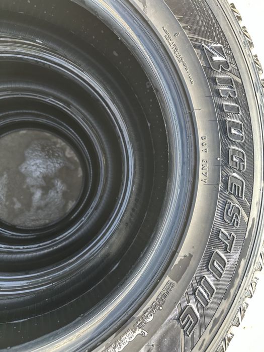 Продам шины в хорошим состаяние 265-65-R17