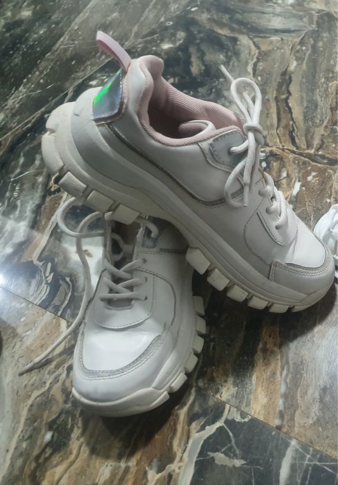 Adidasi H&M, marime 35