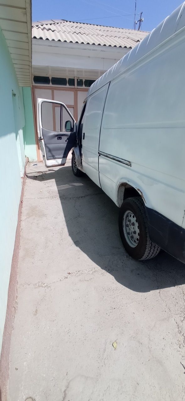 Ford tranzit sotiladi