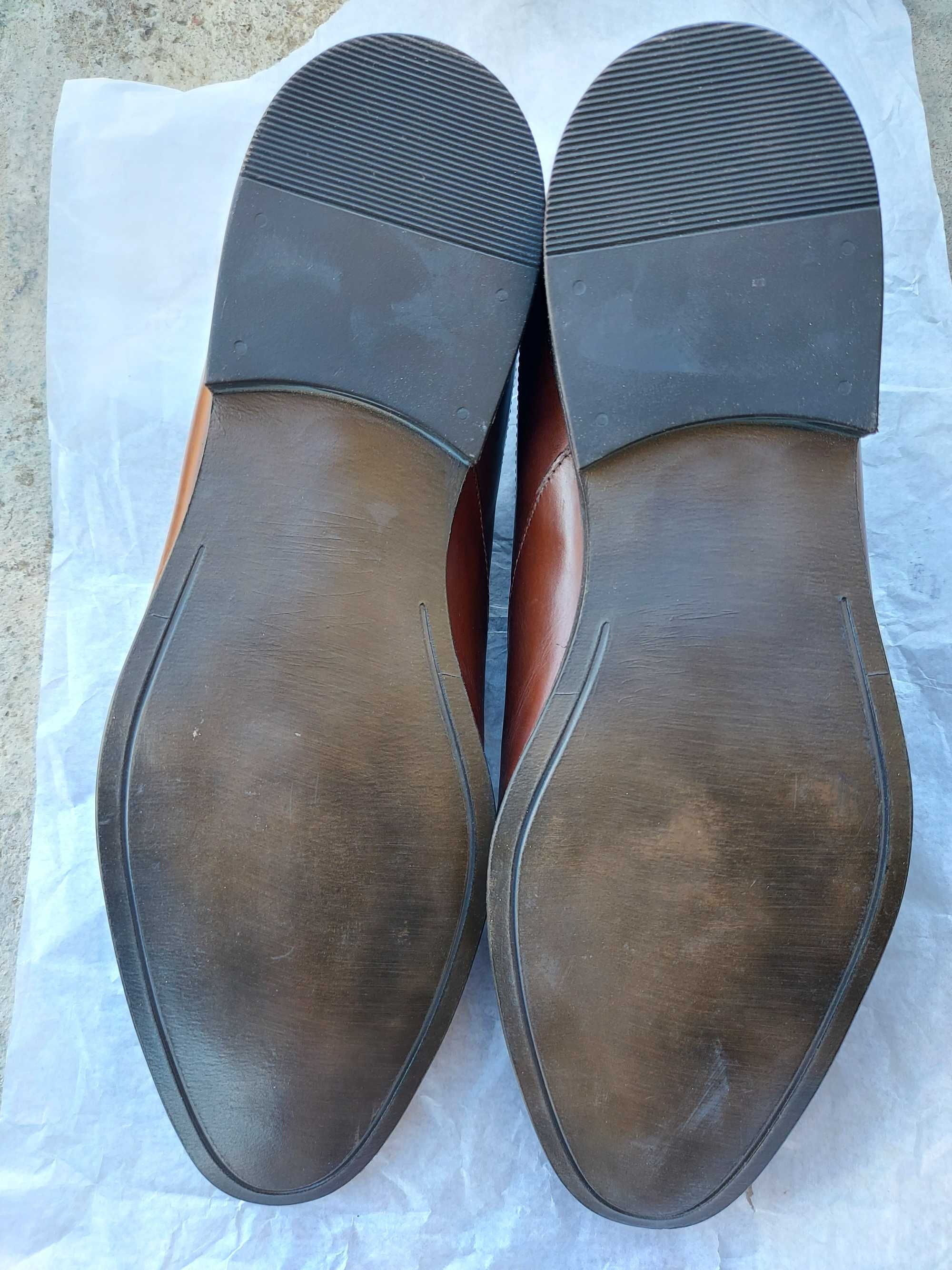 Продам туфли коричневого цвета европейские 43размер или обменяю на 42р