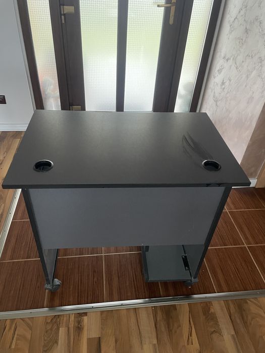 Birou gri cu negru - stare foarte bună