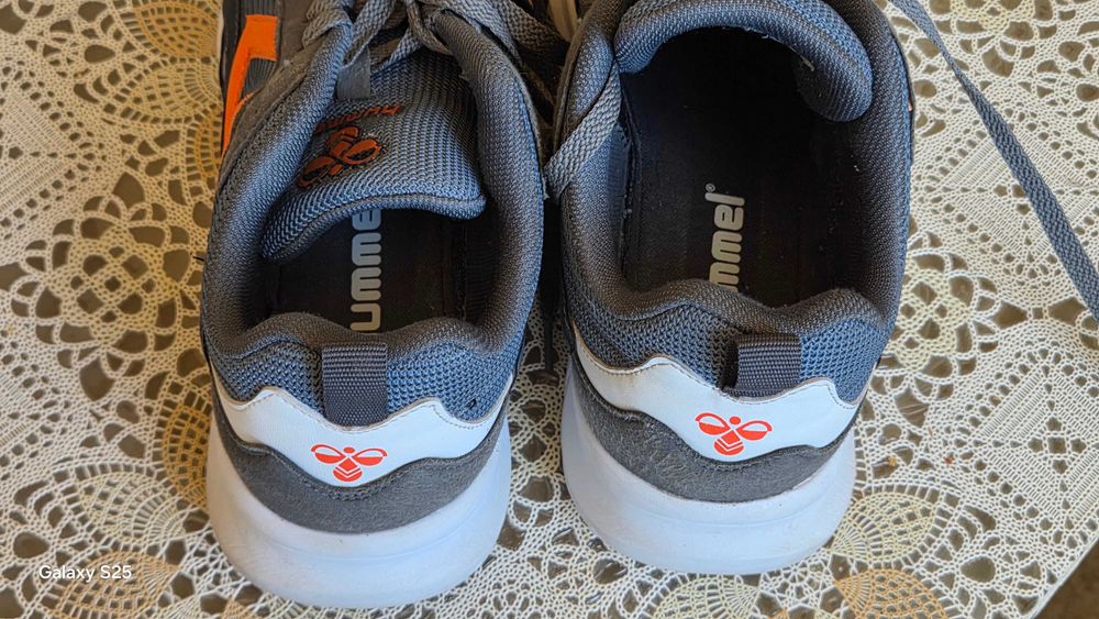 Маратонки Hummel номер 41