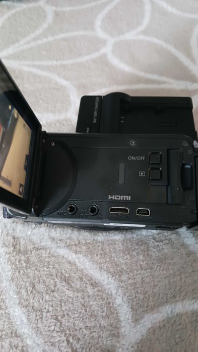 Canon VIXIA HF R800