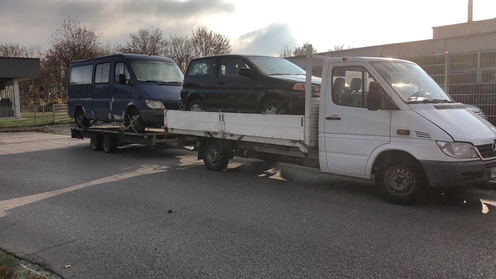 Salvare sí transport autó sí marfa de orce tip sí auto turisme
