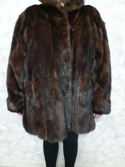 Продам норковую шубу