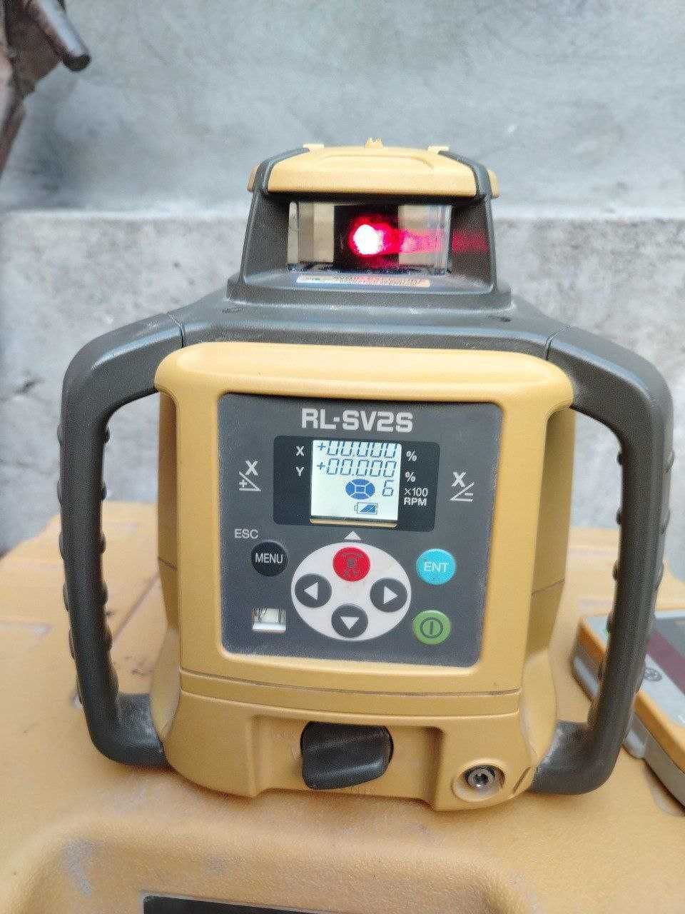 Topcon RL-SV2S лазер ер текислаш аппарати, Япония, нархи 2600 доллар