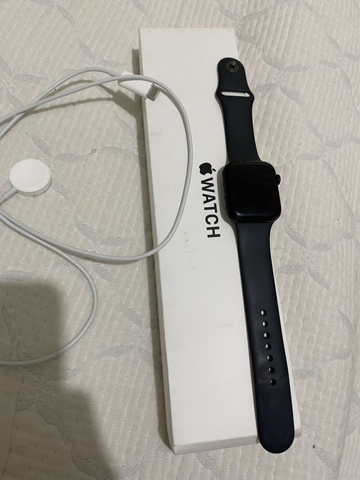 Продам apple watch 44mm