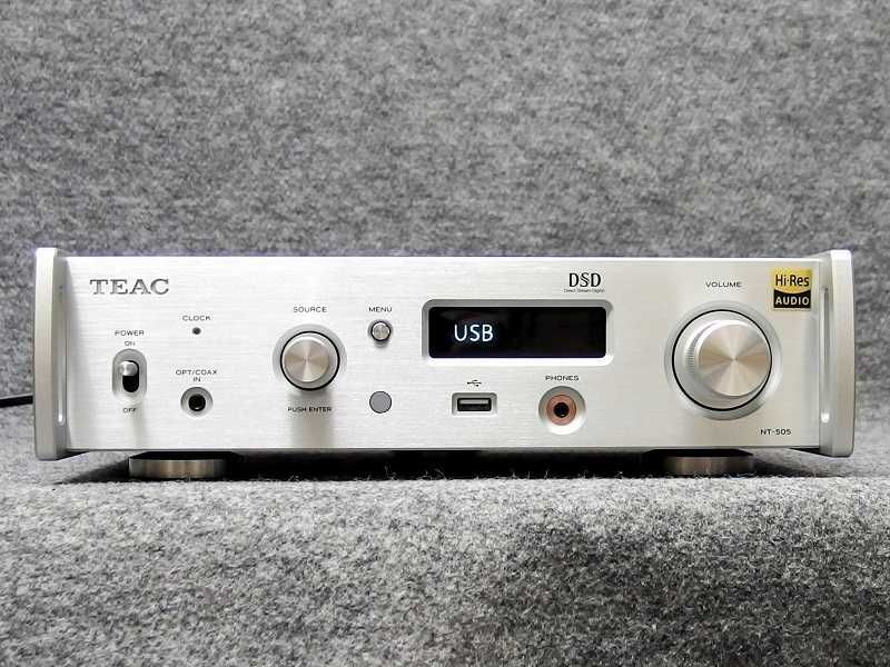 Предварительный усилитель, ЦАП  TEAC NT-505-X (производство Япония).