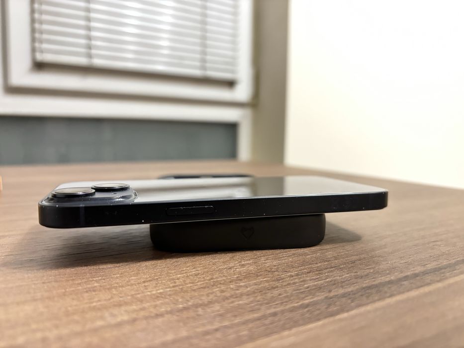 Iphone 14; доста запазен