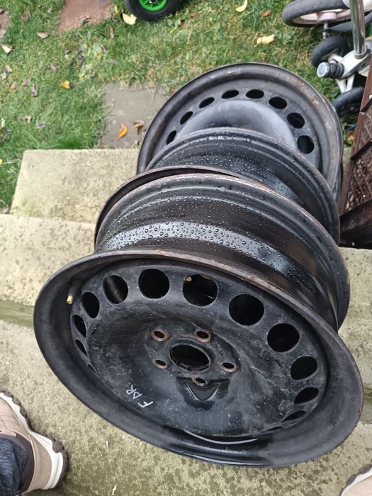 JANTE touran 16 de tabla cu tot cu capace