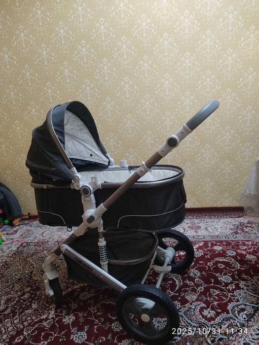 Продаю отличную коляску от Teknum