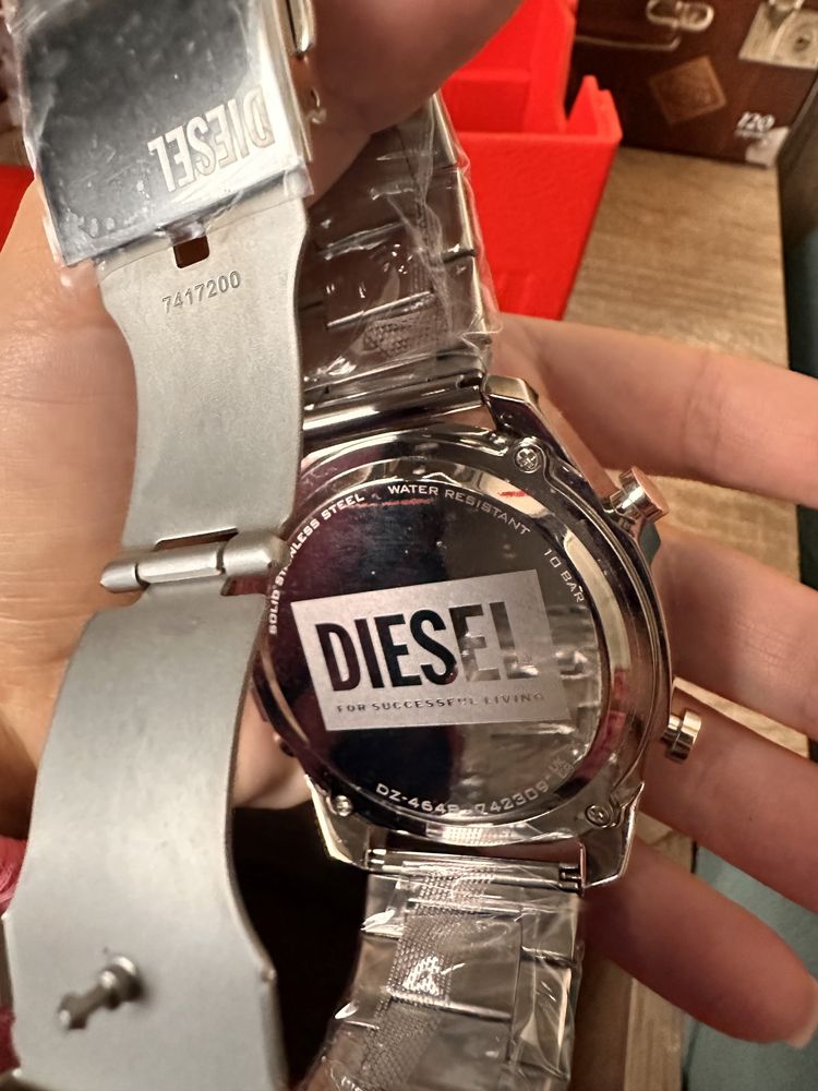Часовник Diesel чисто нов