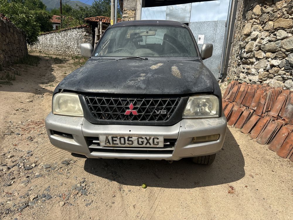 Mitsubishi L200 3.0 177  автомат НА ЧАСТИ