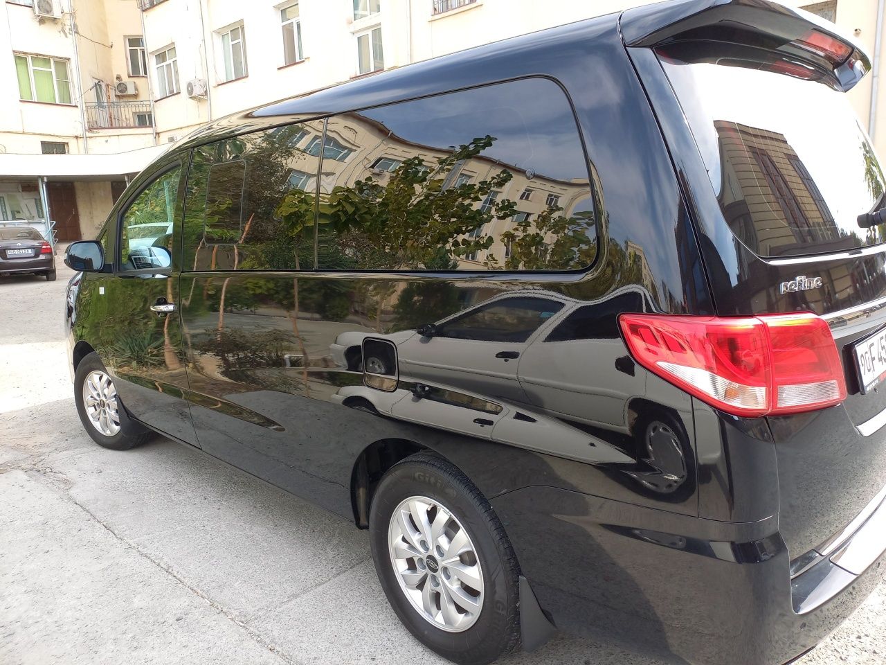 JAC M 4 2AT Miniven