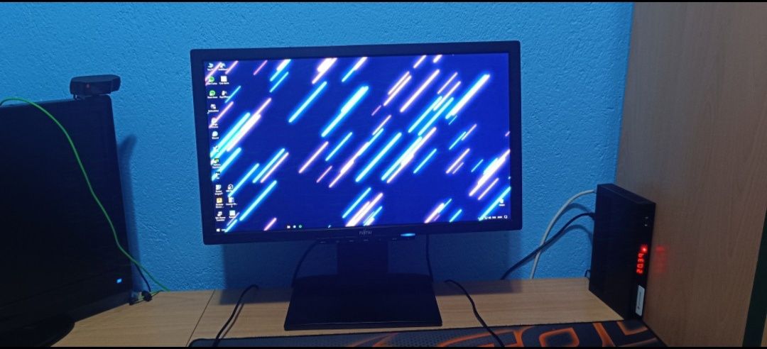 Fujitsu P Line P23T-6 IPS