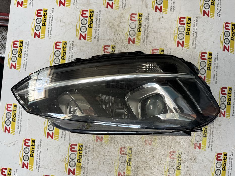 Far dreapta bi-xenon led VW Golf 7