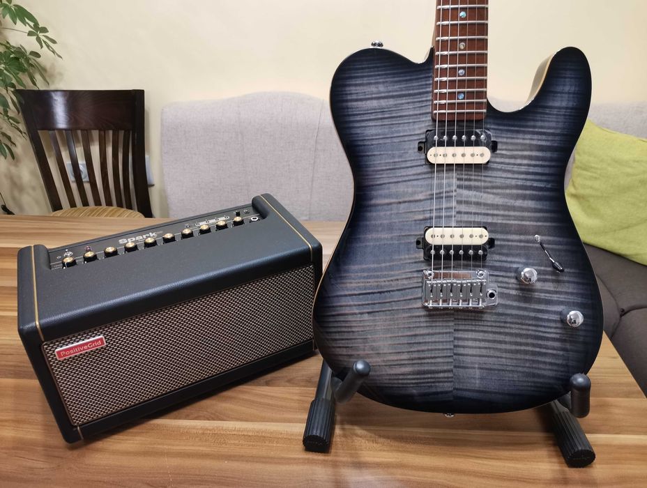 Умен китарен усилвател Positive Grid Spark 40 BK + Traveler Gig Bag