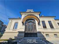 Vila in centru Piata Unirii deosebita