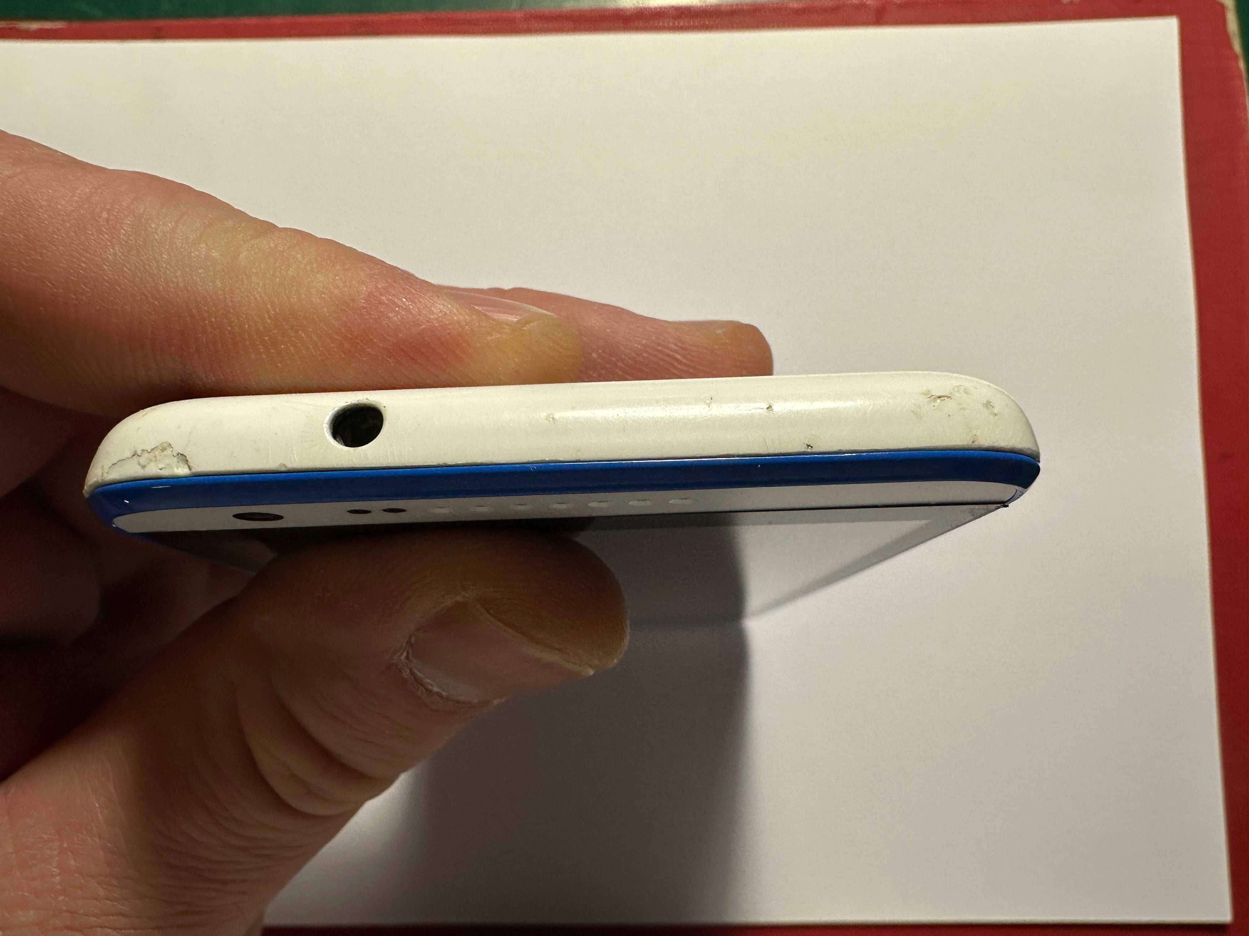 HTC Desire 620G dual sim - 8GB - БЯЛ - Две SIM карти - Отключен