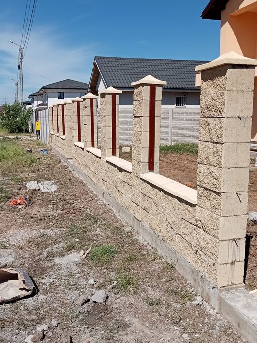 Construim garduri și porți la comanda clientului