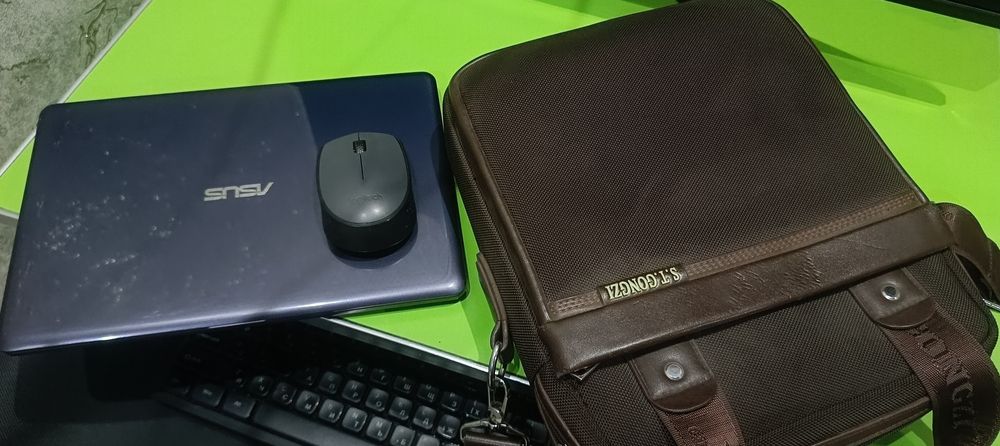 Срочно НЕТБУК сотилади ASUS