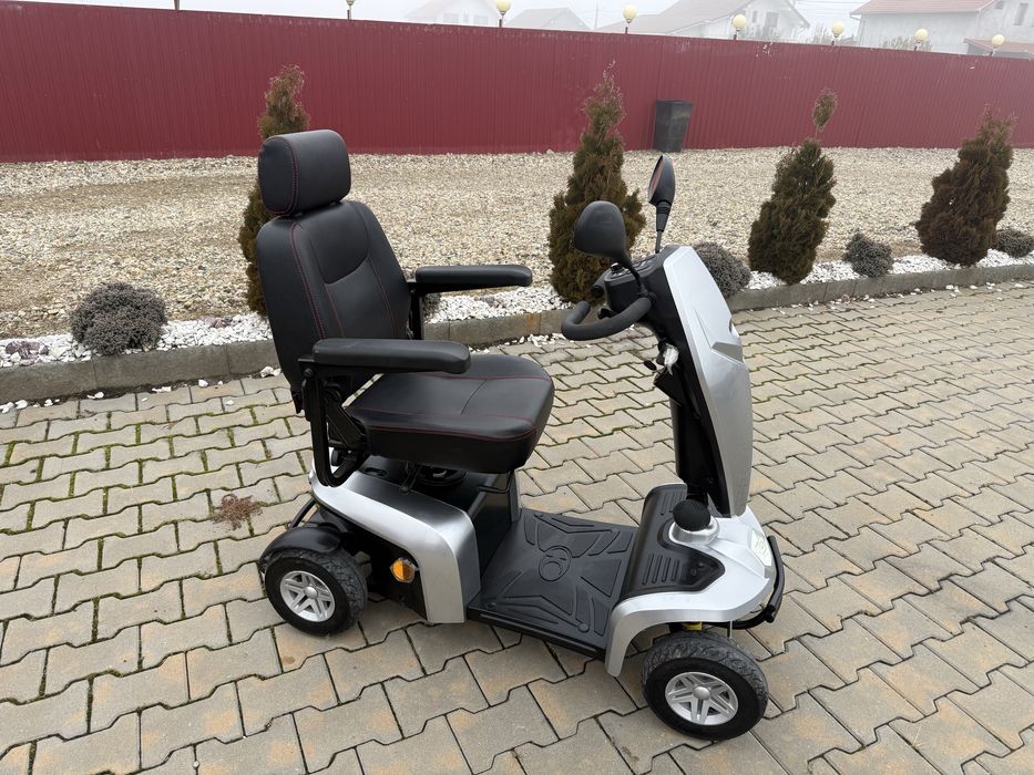 SCUTER ELECTRIC HANDICAP+Persoane Invarsta KYMCO aproape nou led