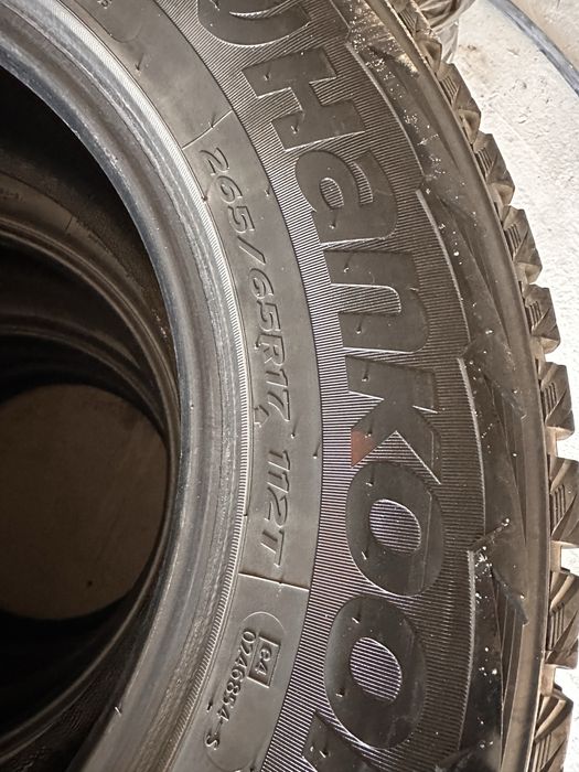 Продам шины зимние шипованные фирмы Hankook