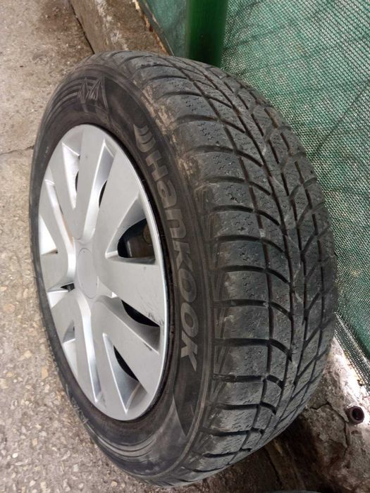 Гуми с джанти Hankook 15 цола